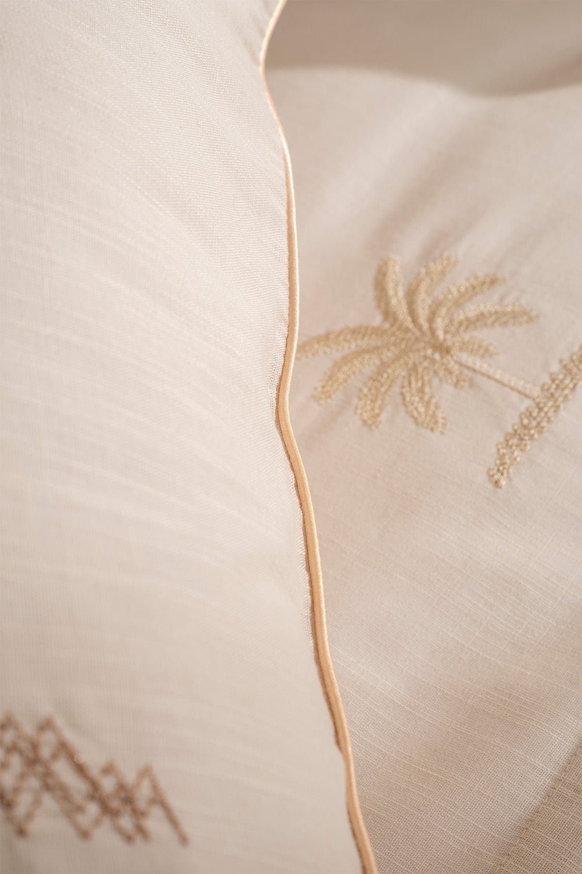 Palm Bej Çift Kişilk Nakışlı Keten Nevresim Takımı 2503